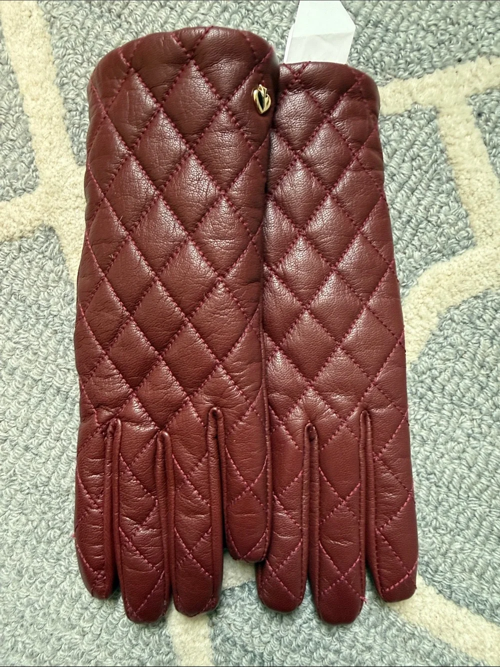 Kate Spade Burgundy Quilted Goat Leather Gloves Heart Charm Medium